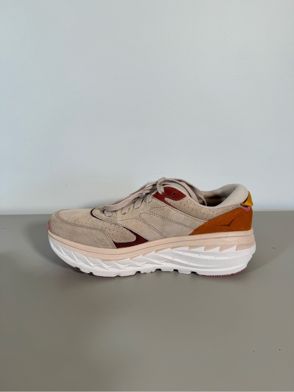 NWOT HOKA Bondi L Suede Shifting Sand Sneakers Men’s 11 / Women’s 12 - Picture 9 of 12